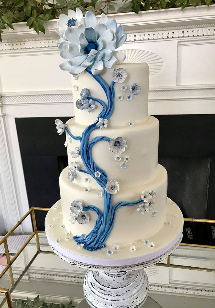 Sugar Flower Micro Wedding Cake